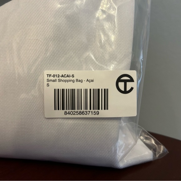 TELFAR Small Shopping Bag in Açai - Picture 5 of 5